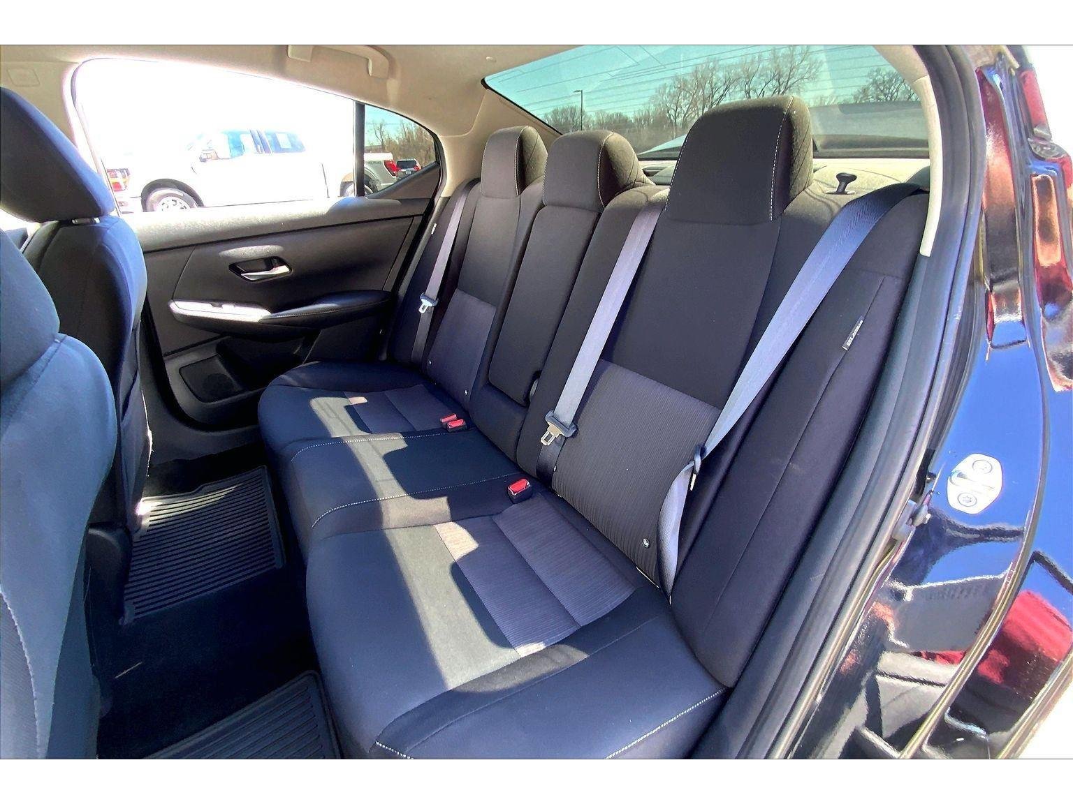 Used 2022 Nissan Sentra SV w/ Trunk Package image 24