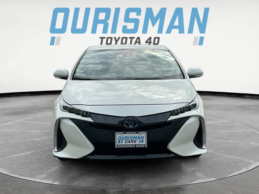 Used 2020 Toyota Prius Prime LE FWD image 2