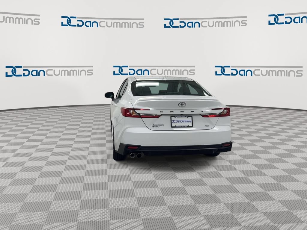 Used 2025 Toyota Camry SE FWD image 7