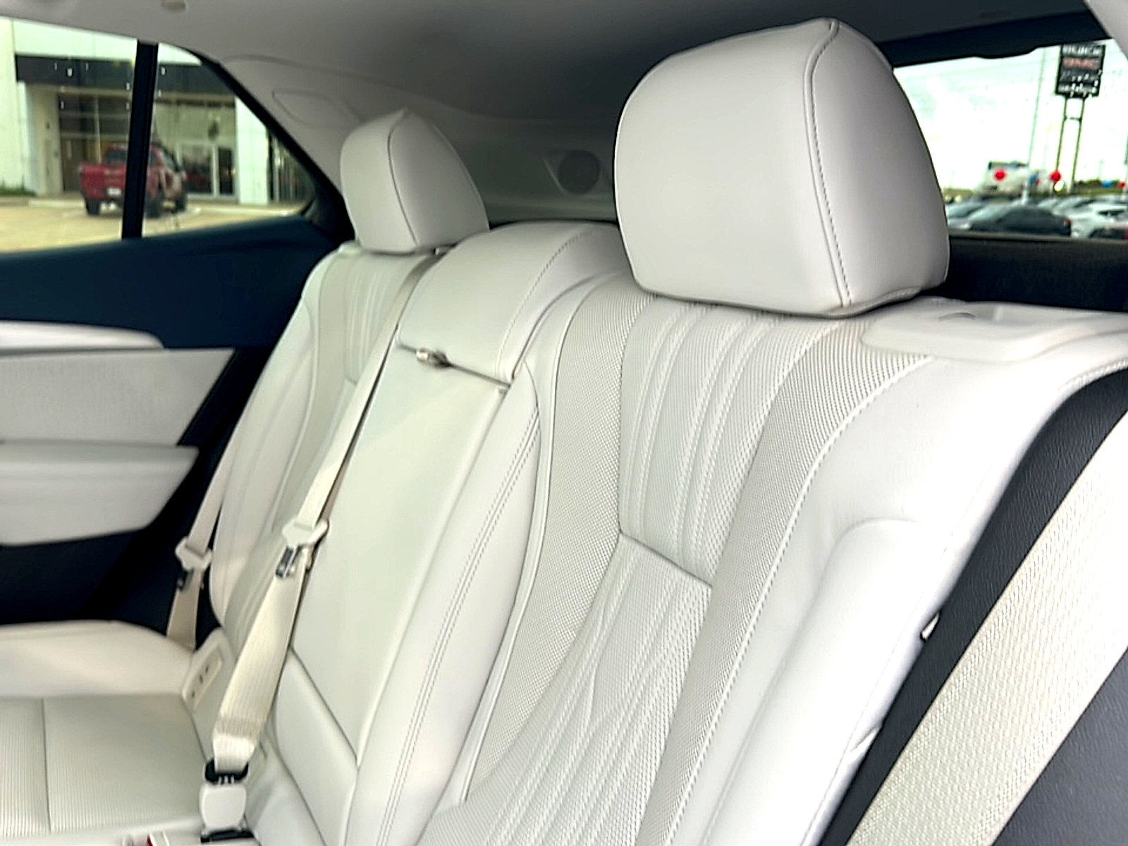 New 2026 Buick Envision Avenir AWD/4WD image 16