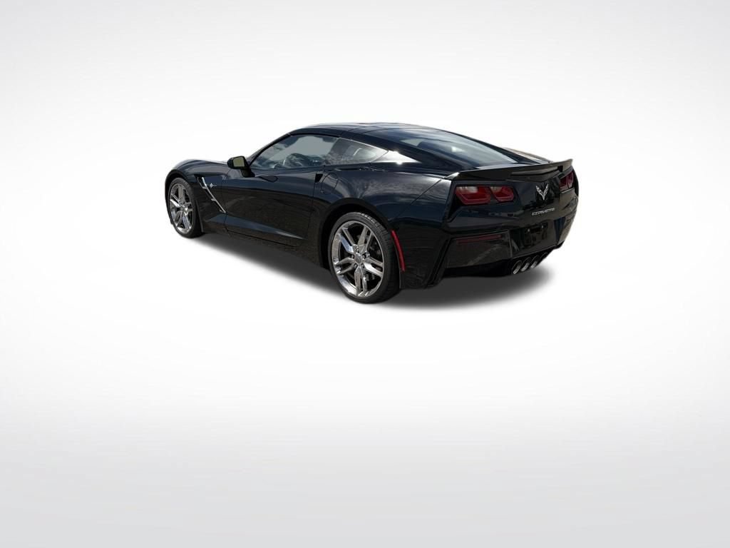 Used 2017 Chevrolet Corvette Stingray Coupe RWD image 3