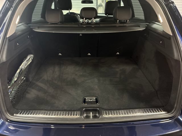 Used 2017 Mercedes-Benz GLC 300 4MATIC image 23