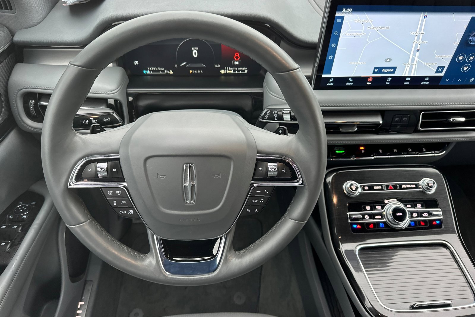 Used 2023 Lincoln Nautilus Reserve w/ Equipment Group 201A image 15