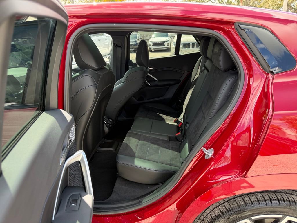 Used 2025 BMW X2 M35i w/ Premium Package image 27