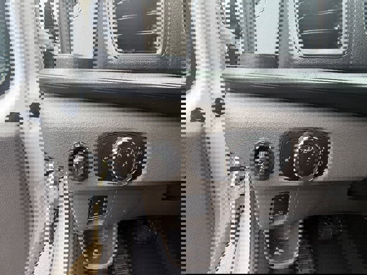 Used 2023 Ford Transit 350 XLT image 19