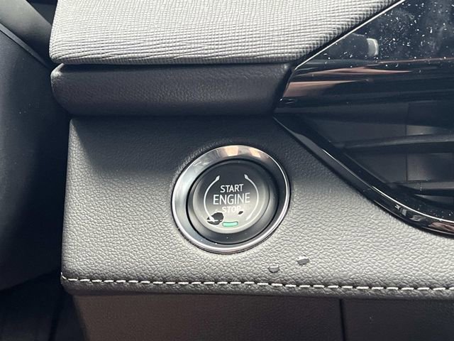 Used 2026 Buick Enclave Preferred w/ Power Package FWD image 32