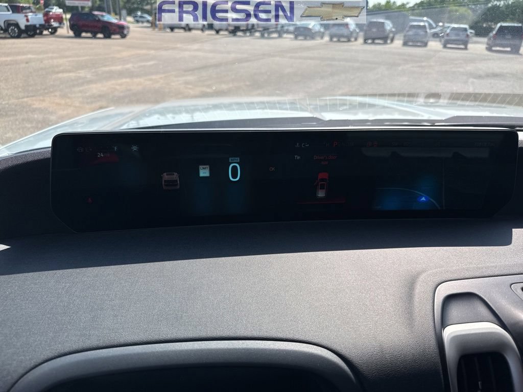 Used 2025 Ford Expedition Active AWD/4WD image 12