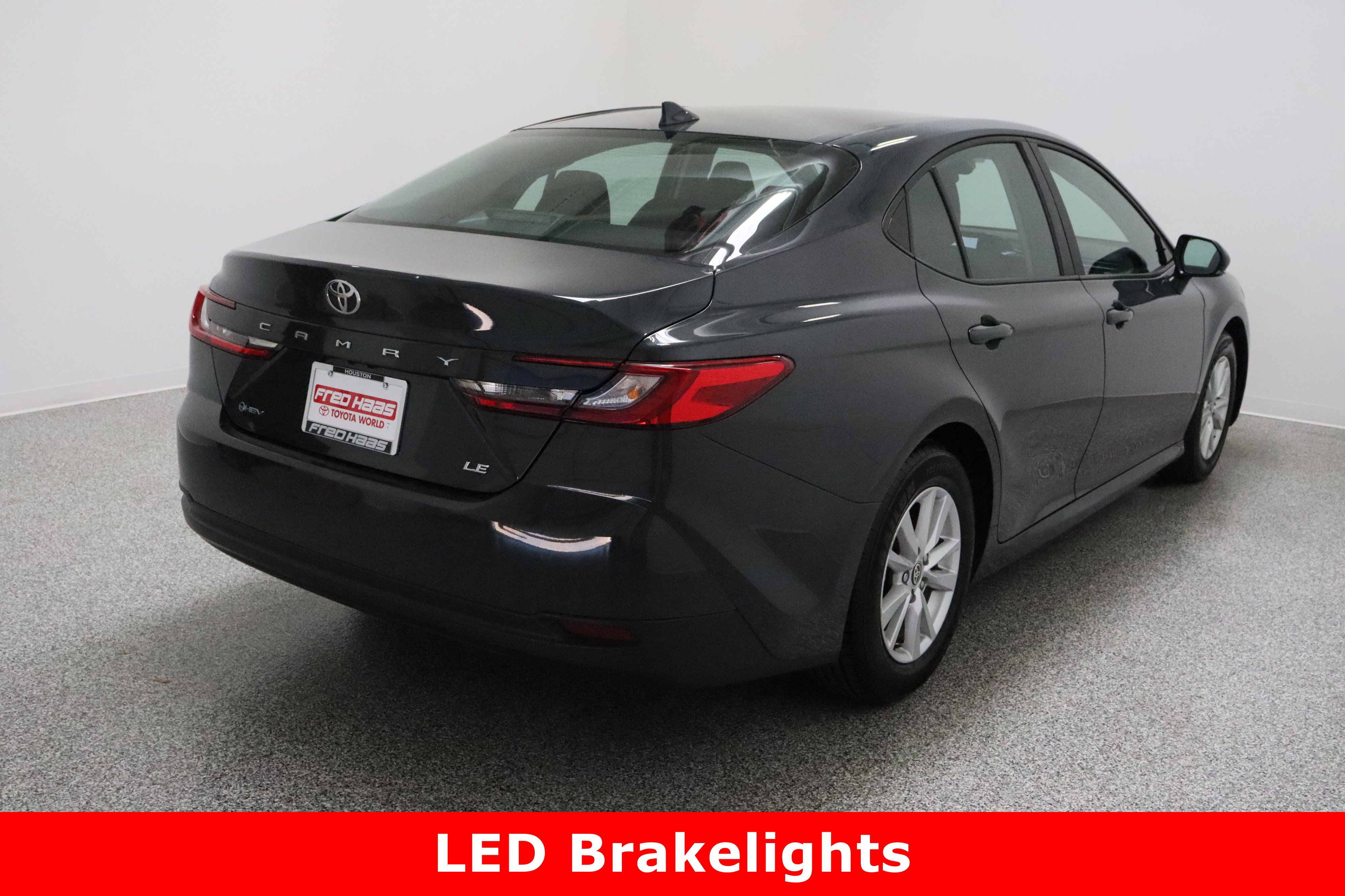 Used 2025 Toyota Camry LE FWD image 7