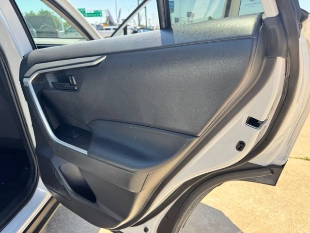 Used 2023 Toyota RAV4 LE AWD/4WD image 25
