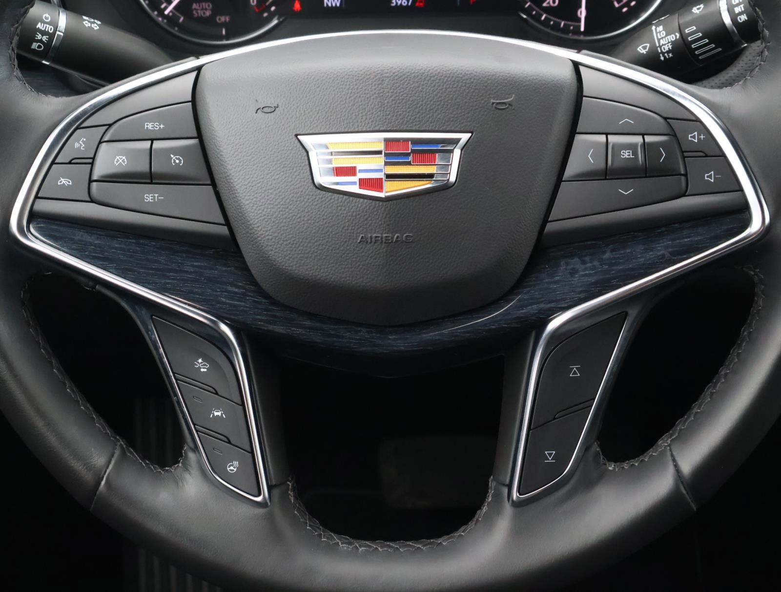 Used 2024 Cadillac XT5 Premium Luxury FWD image 14
