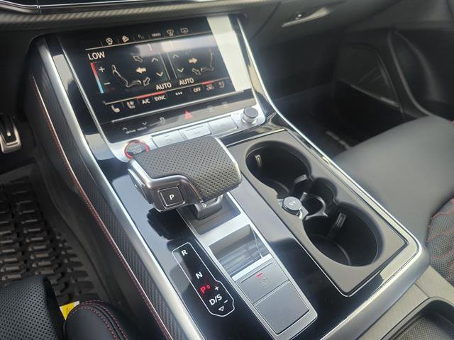 New 2025 Audi RS Q8 performance image 26