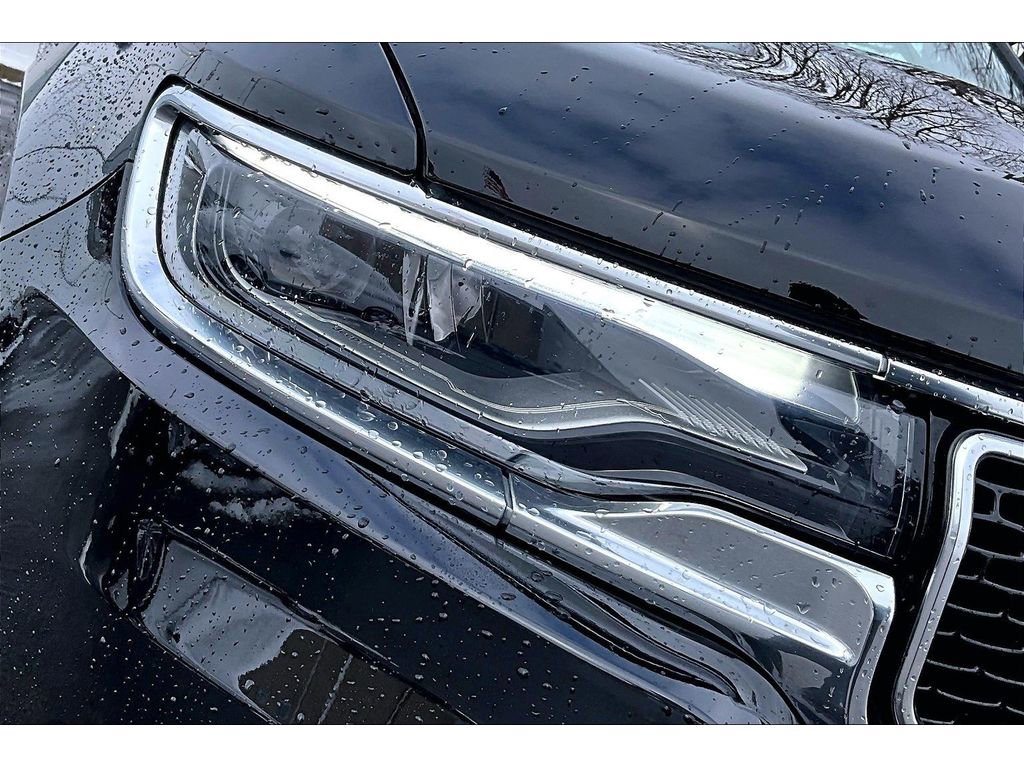 Certified 2024 Jeep Wagoneer L Series III w/ Premium Group I image 34