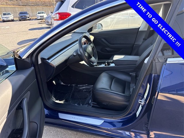 Used 2018 Tesla Model 3 Long Range image 9