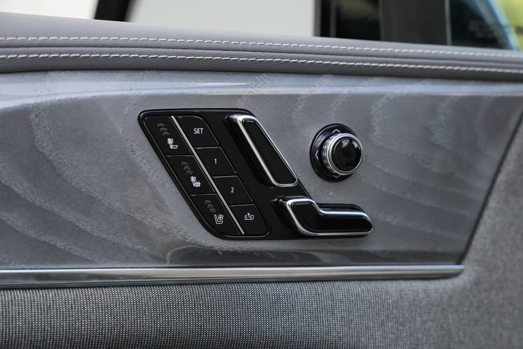 Used 2026 Cadillac Escalade IQL Sport 1 AWD/4WD image 15