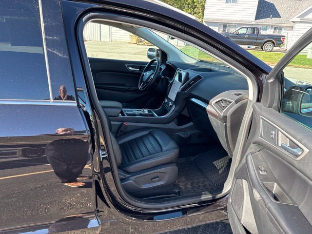 Used 2024 Ford Edge SEL w/ Convenience Package AWD/4WD image 5