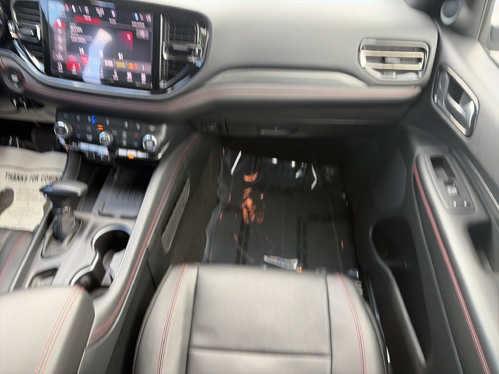 Used 2025 Dodge Durango GT AWD/4WD image 17
