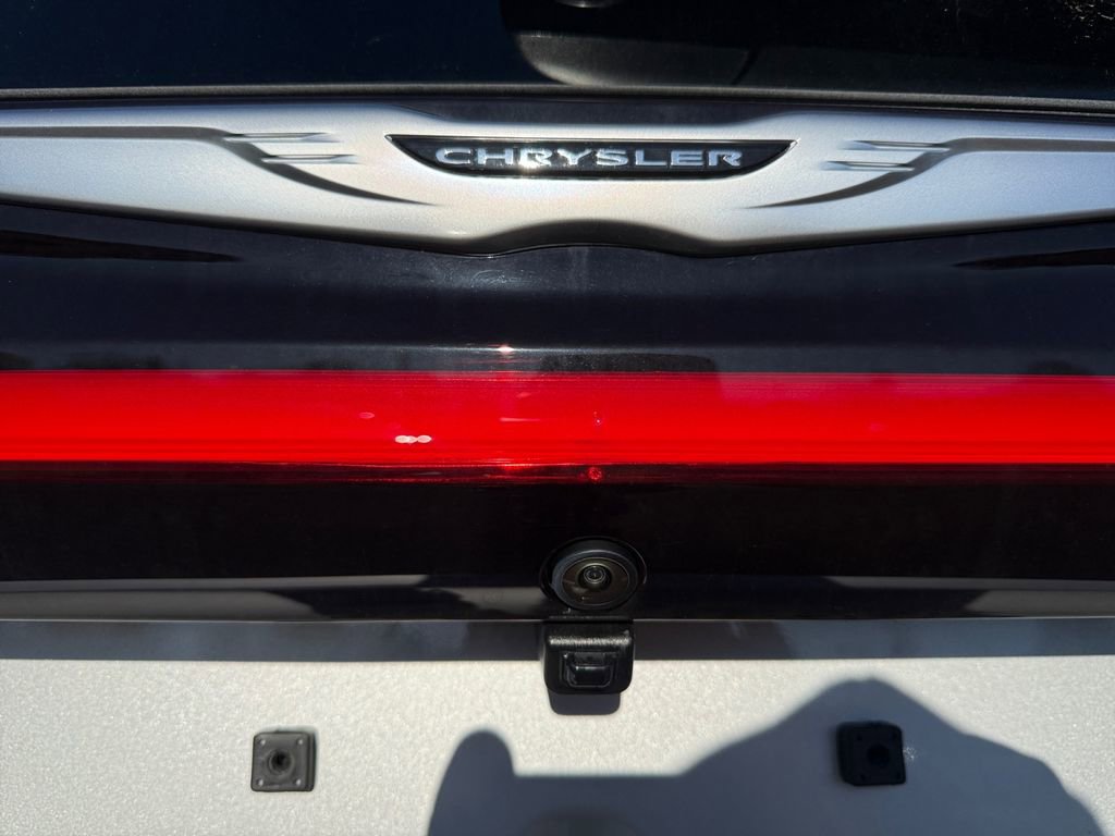 New 2026 Chrysler Pacifica Limited image 17