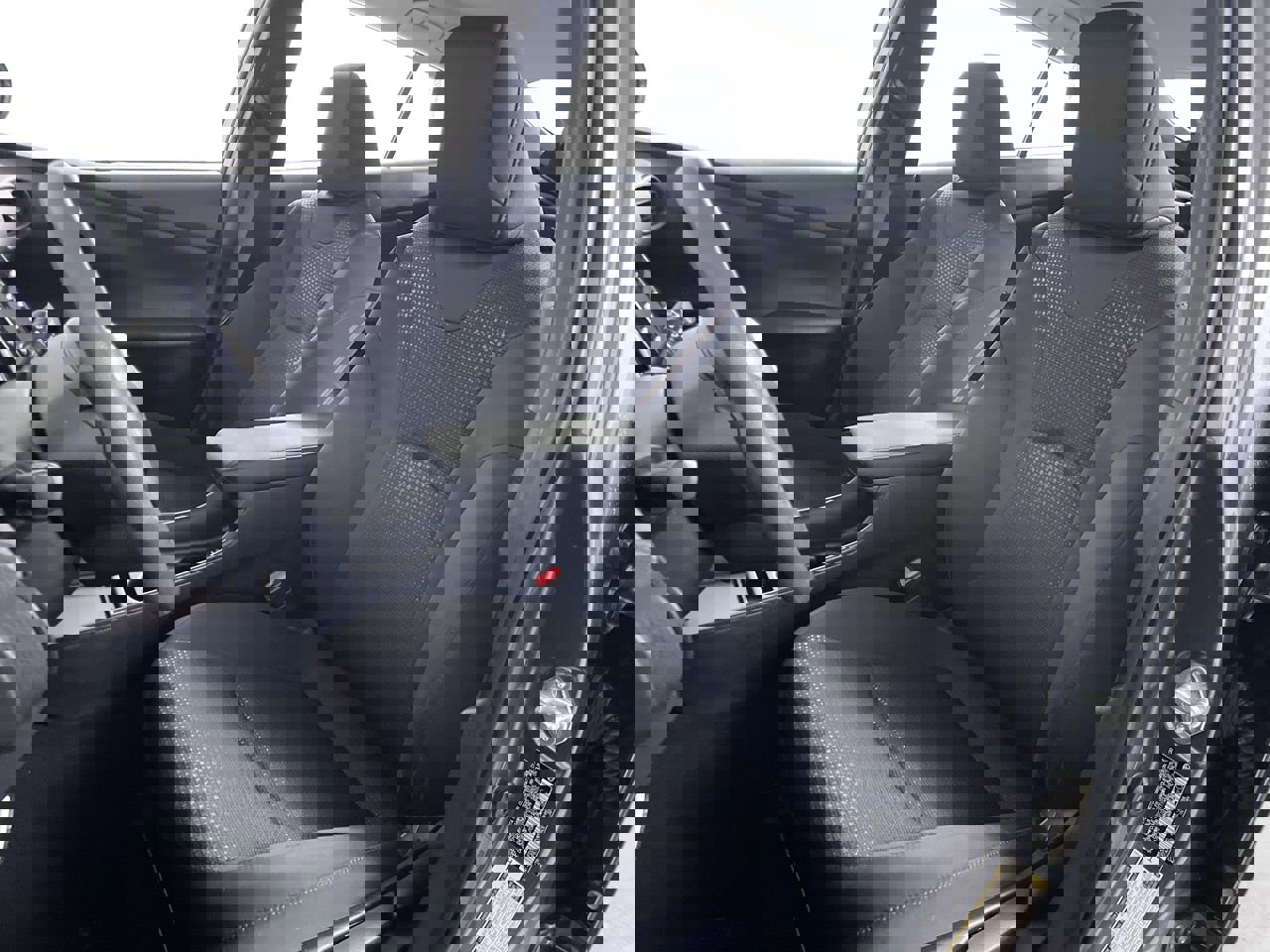 Used 2020 Toyota Prius LE image 12