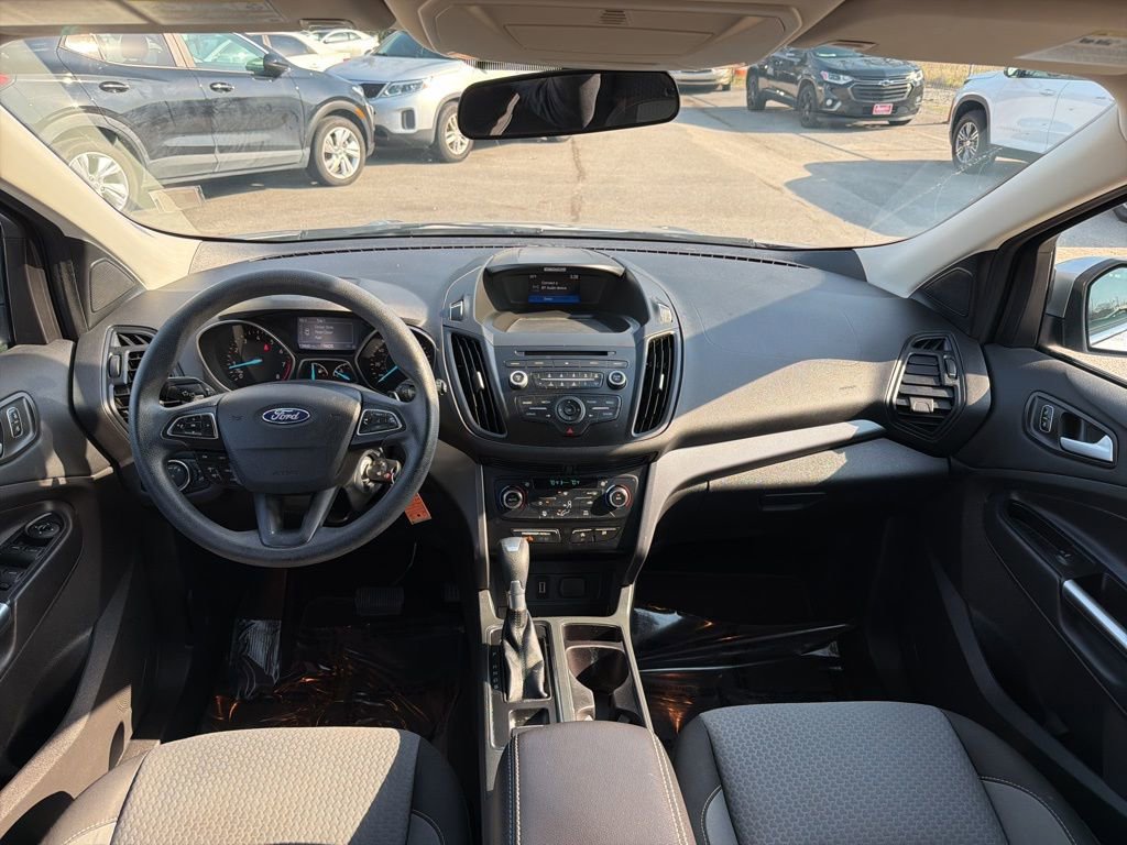 Used 2017 Ford Escape SE FWD image 21