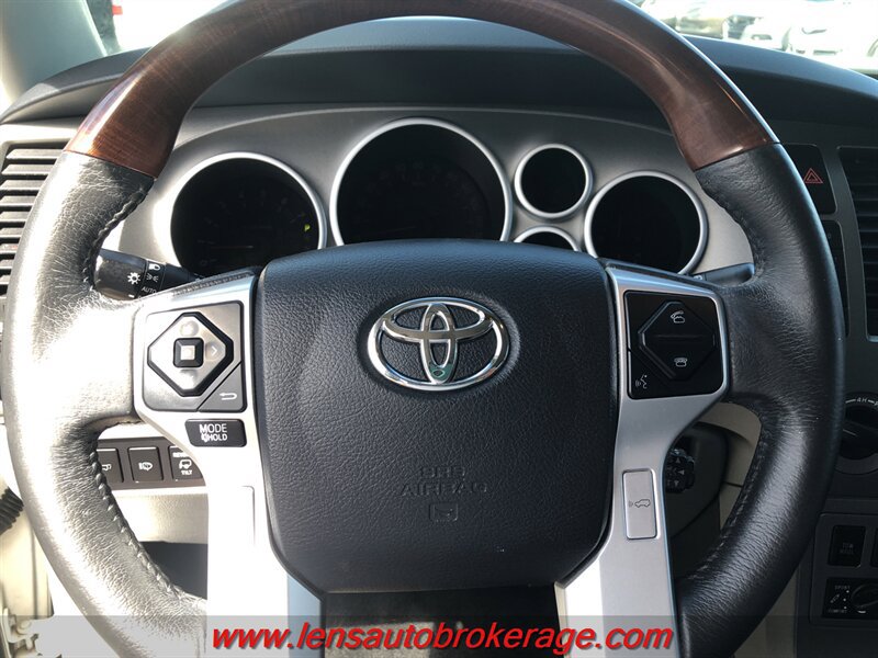Used 2017 Toyota Sequoia Platinum AWD/4WD image 13