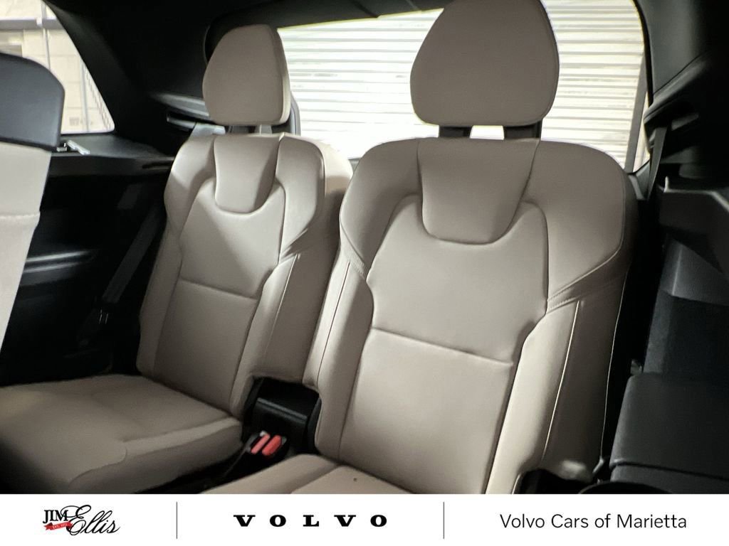 New 2026 Volvo XC90 B6 Plus w/ Protection Package Premier image 24