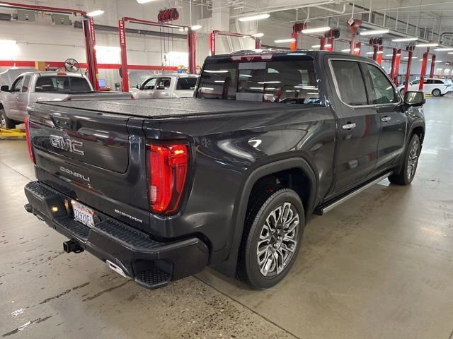 Used 2025 GMC Sierra 1500 Denali Ultimate image 5