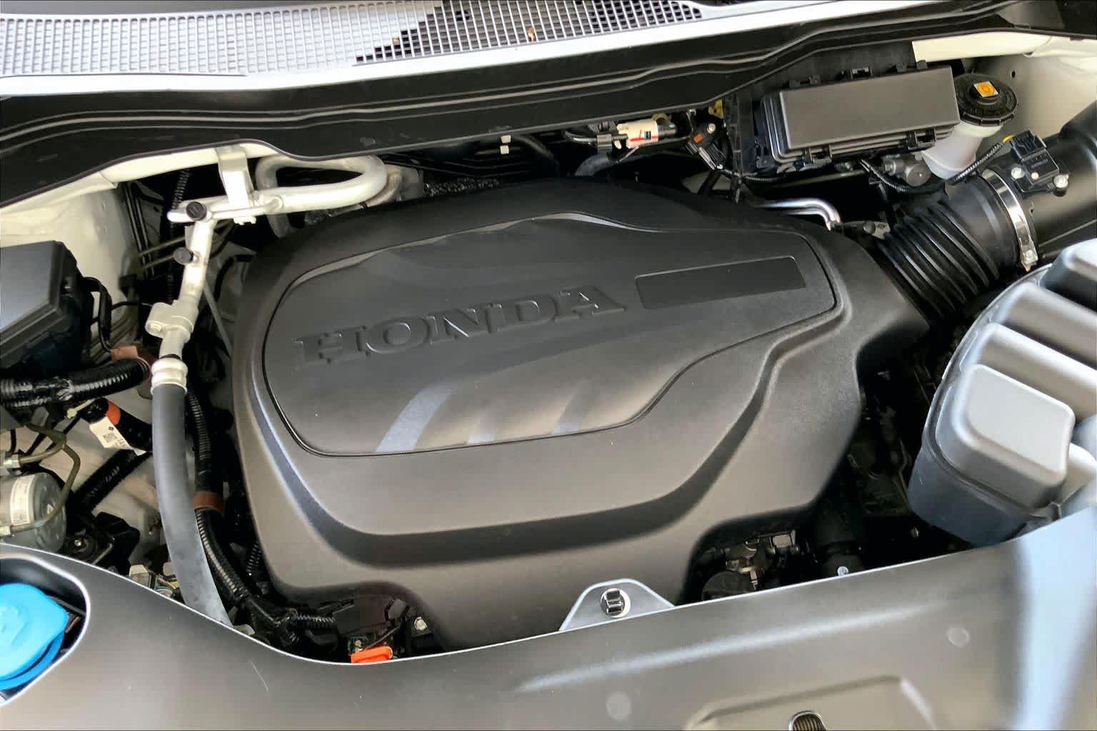 Used 2025 Honda Passport TrailSport image 31