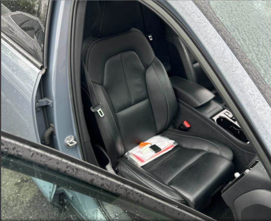 Certified 2023 Volvo XC40 B5 Plus w/ Protection Package Premier AWD/4WD image 9