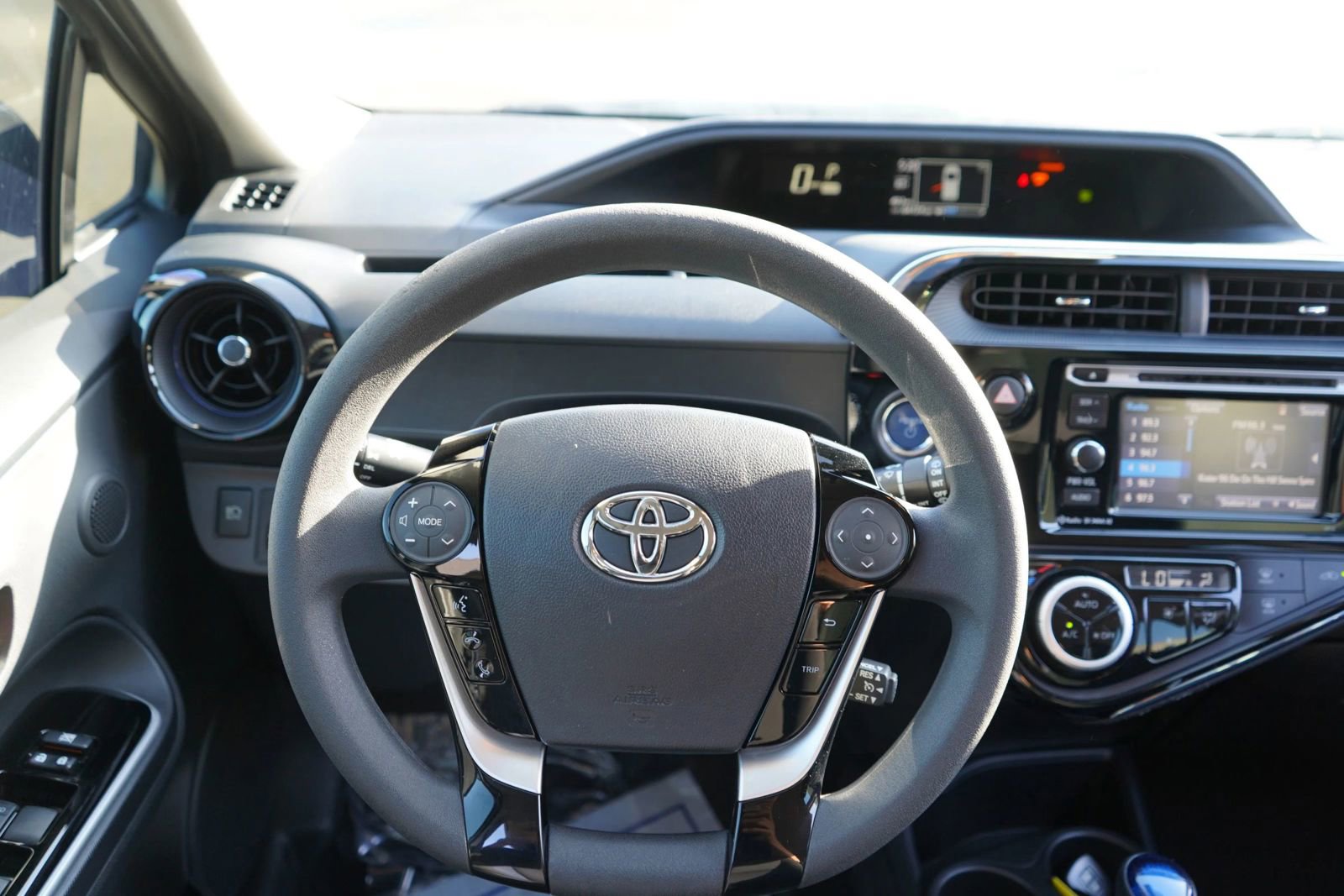 Used 2018 Toyota Prius C Three FWD image 16