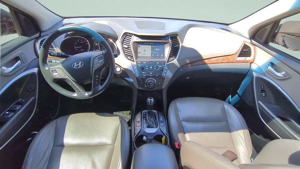 Used 2017 Hyundai Santa Fe AWD image 13