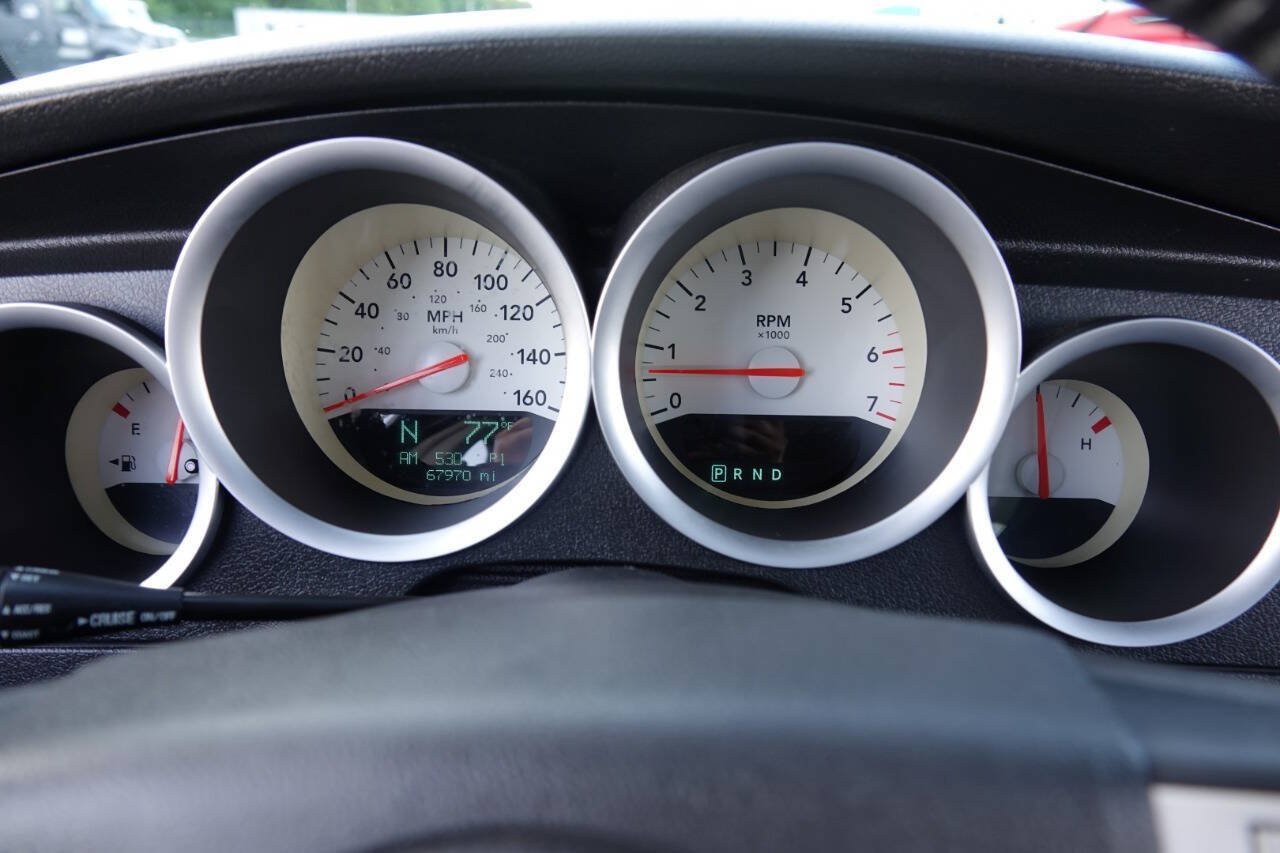 Used 2006 Dodge Magnum R/T w/ Convenience Group II RWD image 84