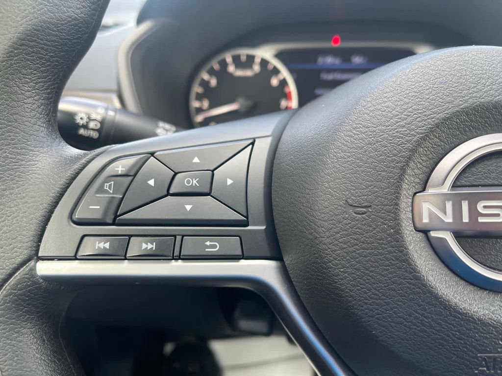 Used 2023 Nissan Altima 2.5 SV AWD/4WD image 22