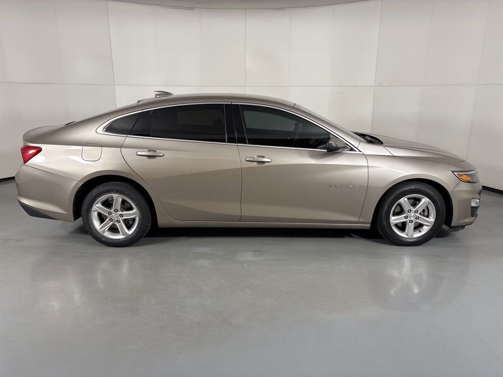 Used 2023 Chevrolet Malibu LT FWD image 11