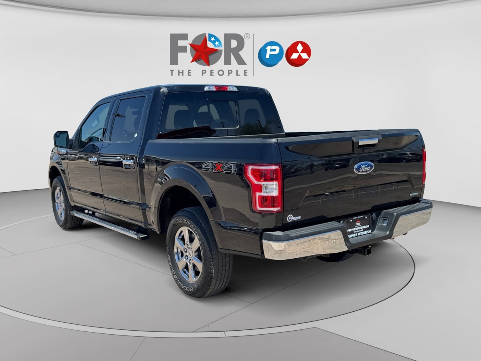 Used 2019 Ford F150 XLT w/ Equipment Group 302A Luxury AWD/4WD image 3