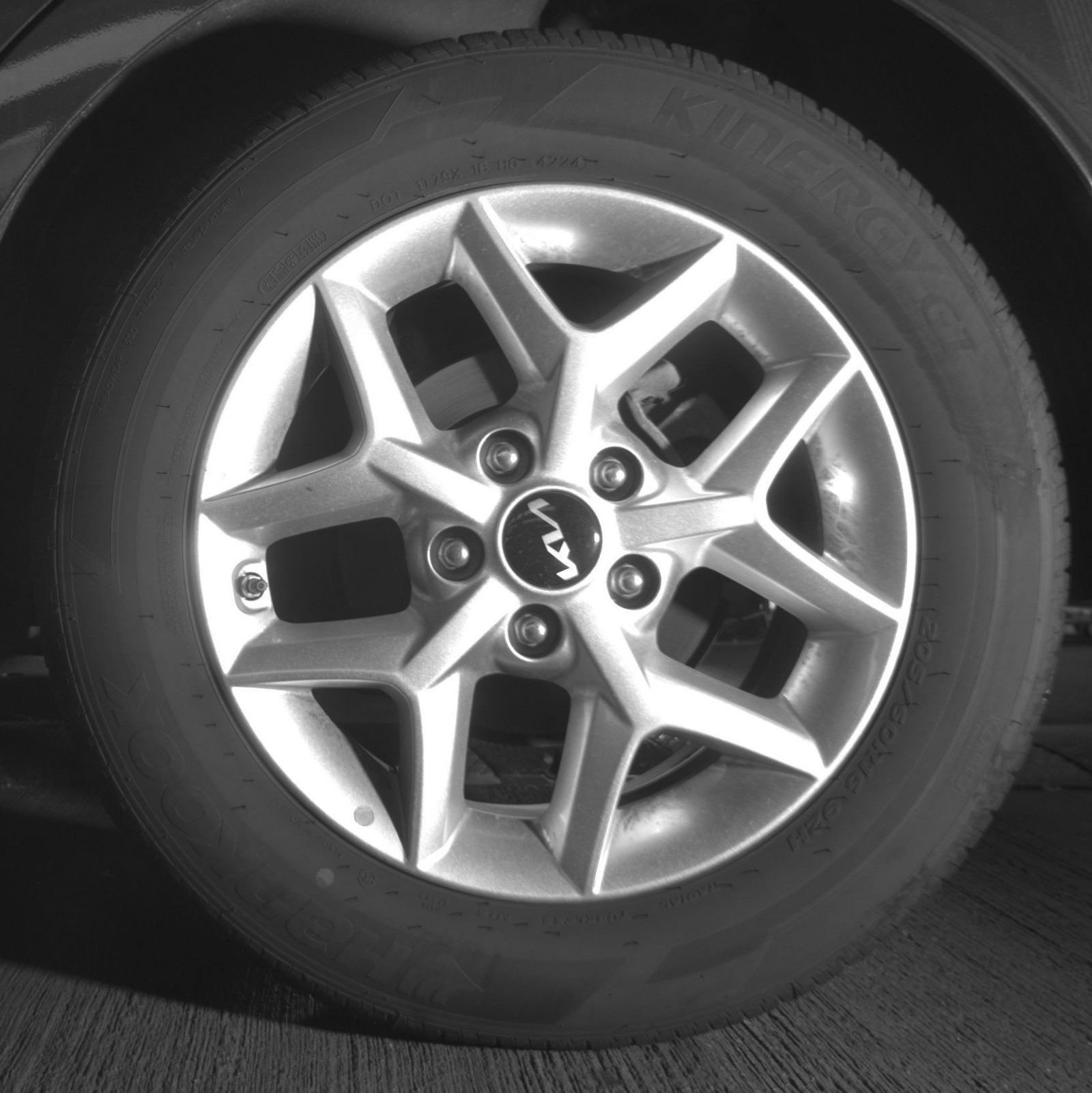 Used 2025 Kia Soul LX w/ LX Technology Package FWD image 17