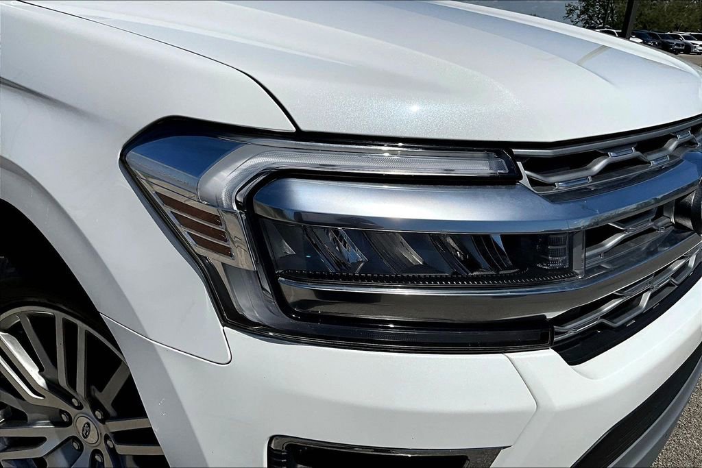 Used 2022 Ford Expedition Platinum image 40