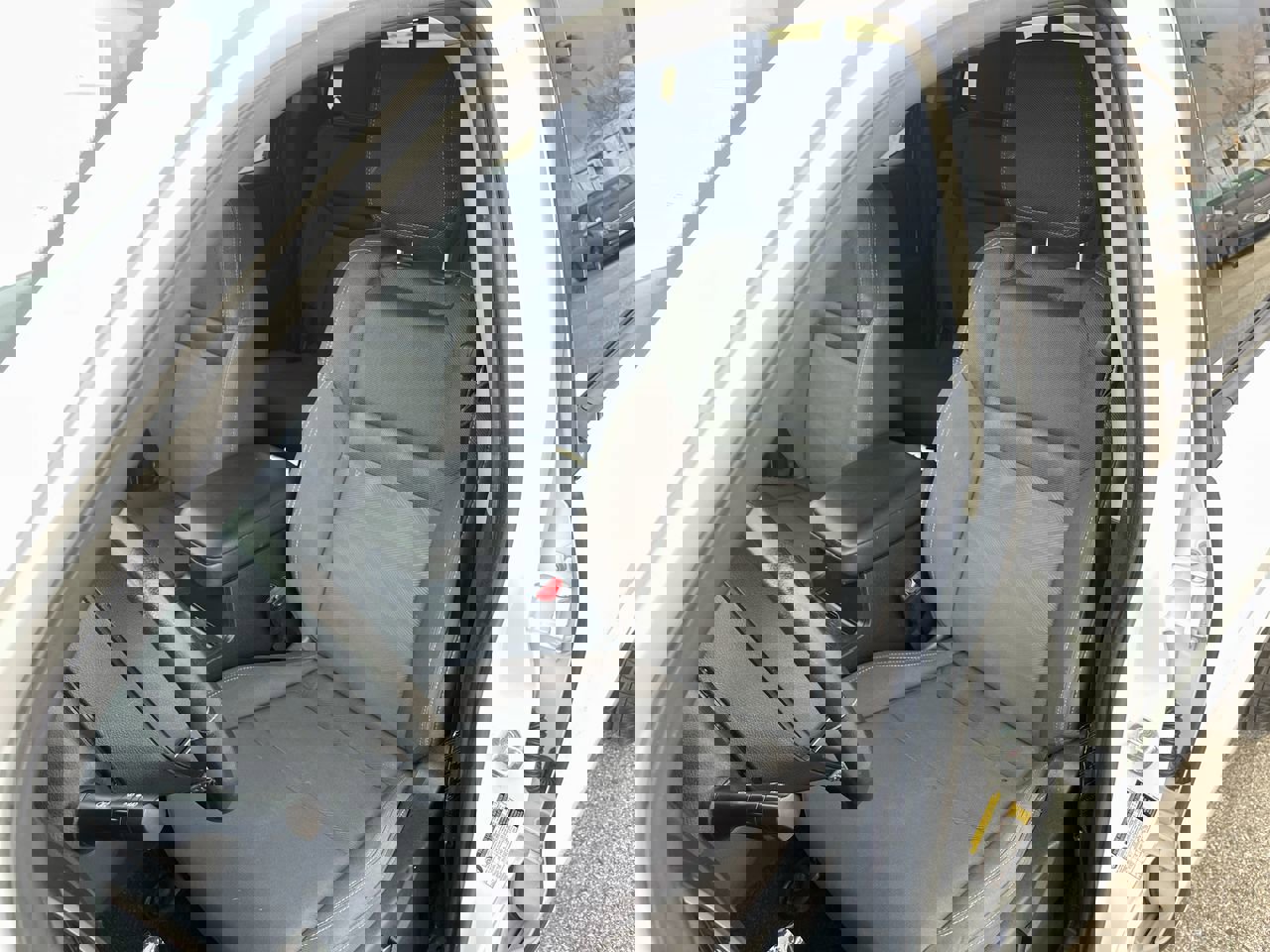 Used 2024 Nissan Frontier SV w/ SV Convenience Package image 22