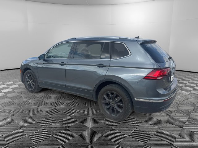 Used 2024 Volkswagen Tiguan SE FWD image 3
