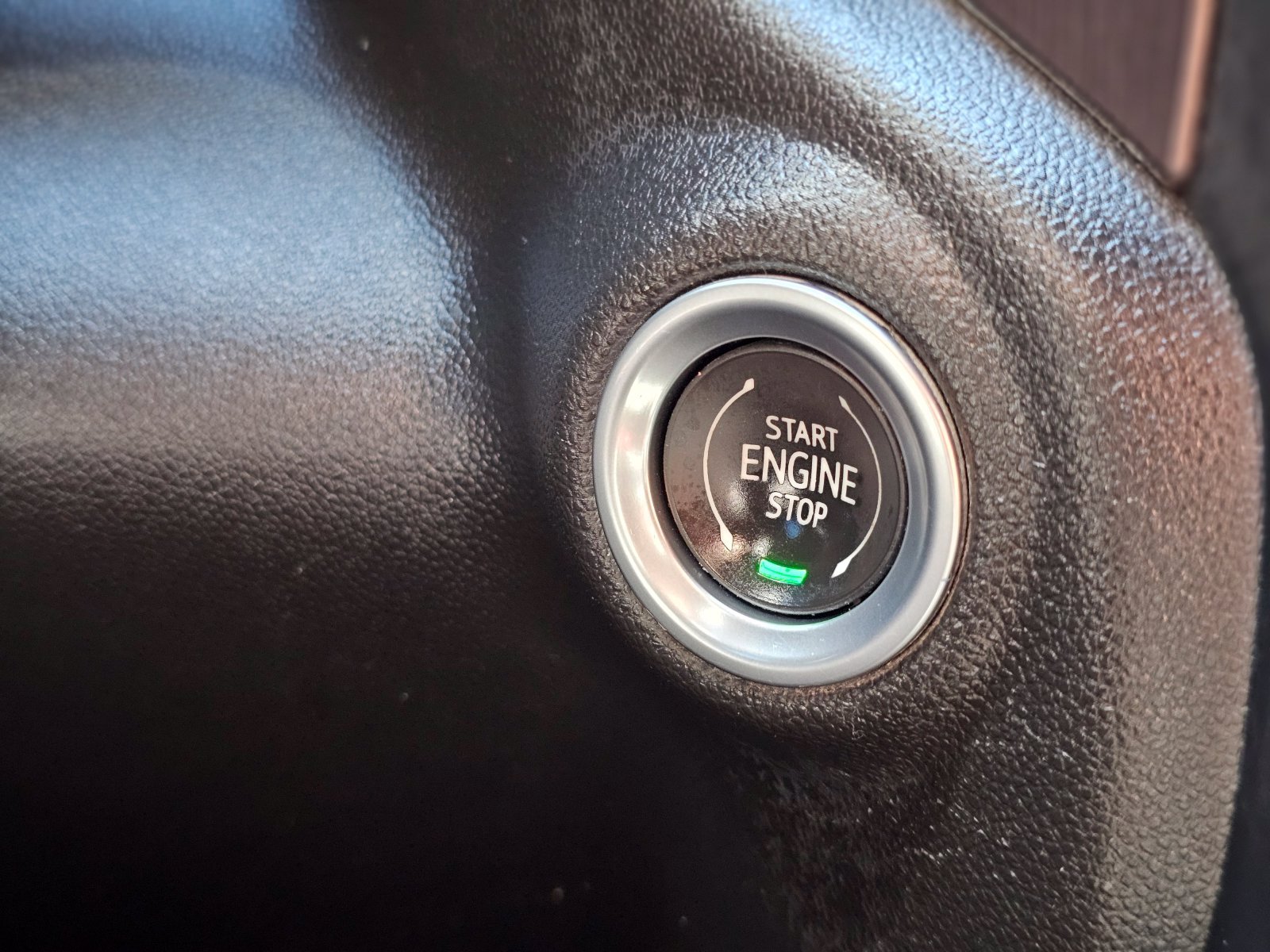 Used 2022 GMC Sierra 2500 AT4 w/ AT4 Preferred Package AWD/4WD image 19