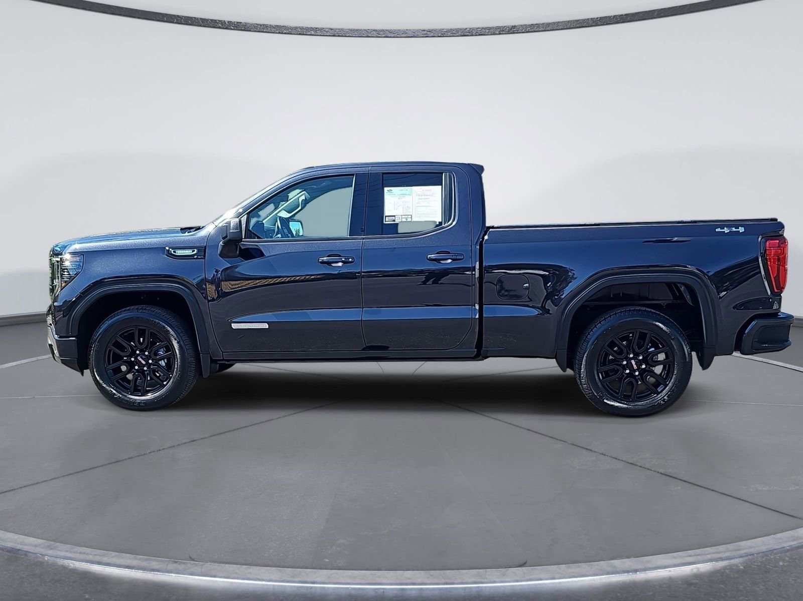 Used 2025 GMC Sierra 1500 Elevation image 6