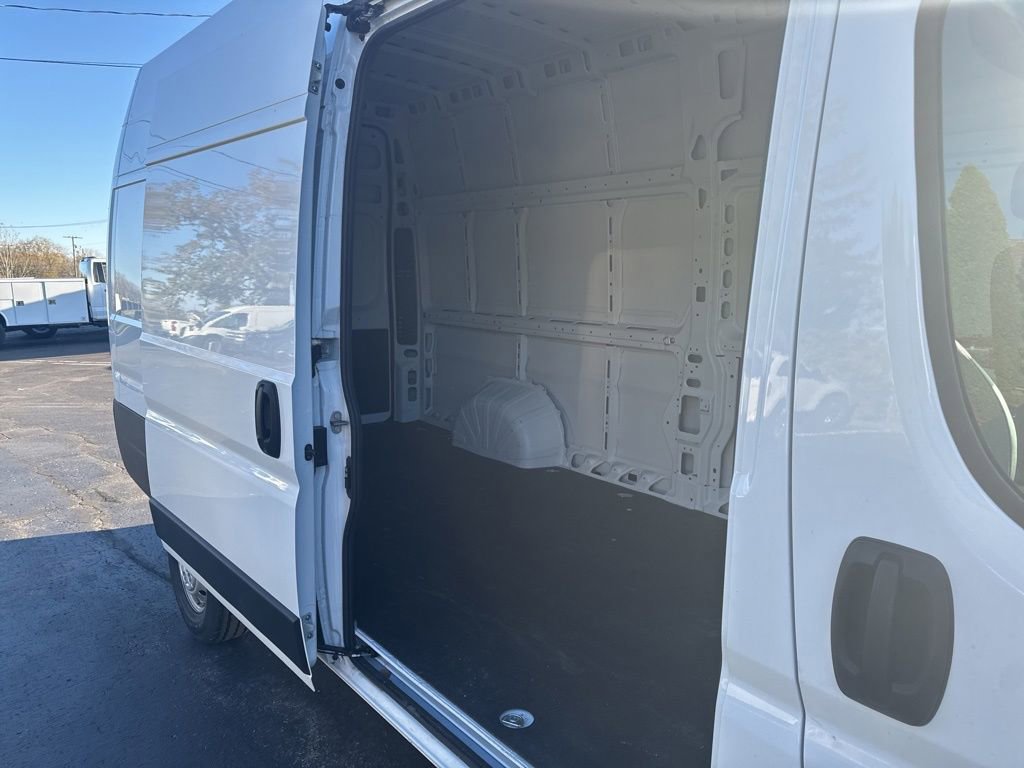 Used 2023 RAM ProMaster 3500 image 32