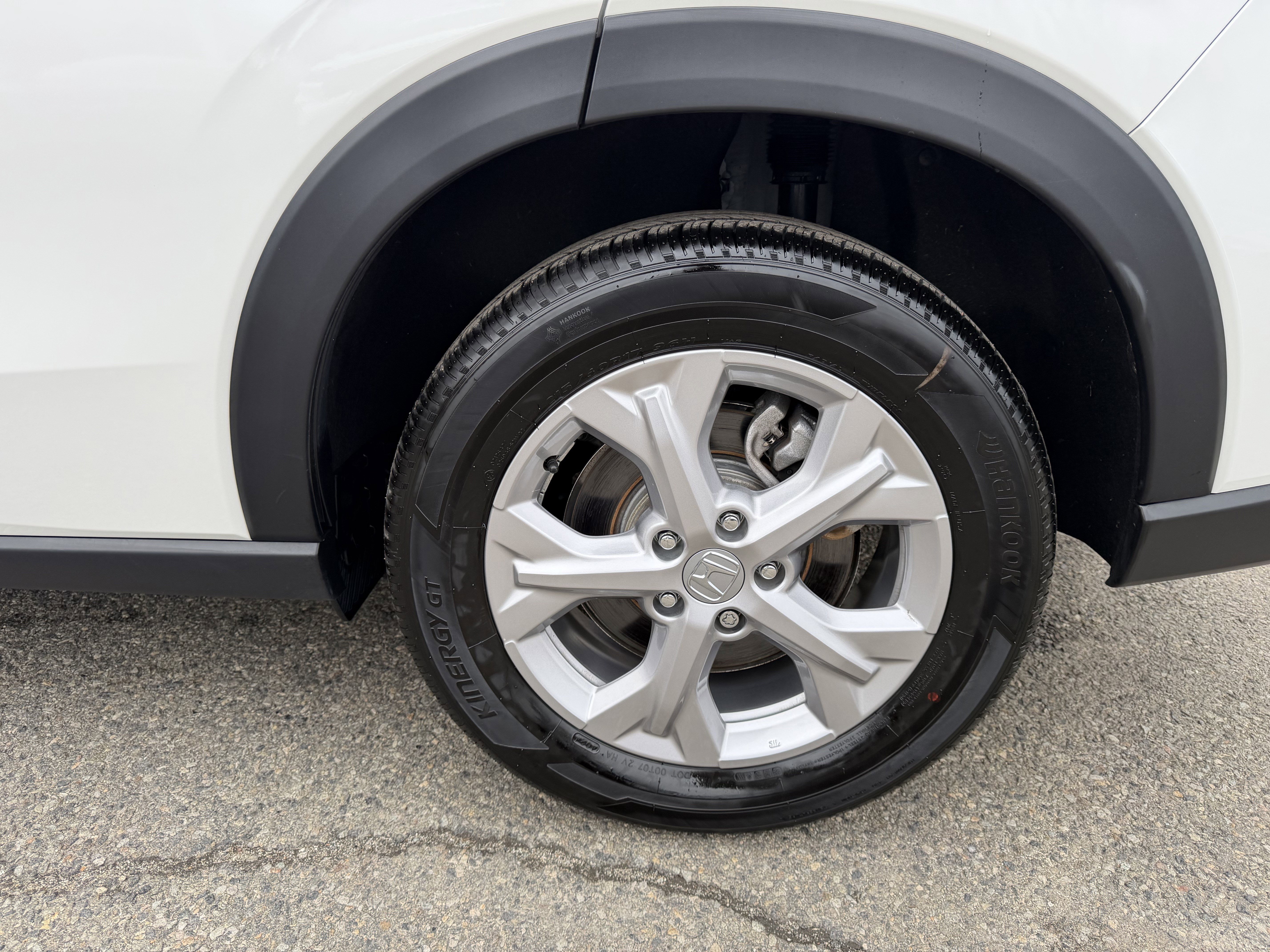 Used 2025 Honda HR-V LX image 8