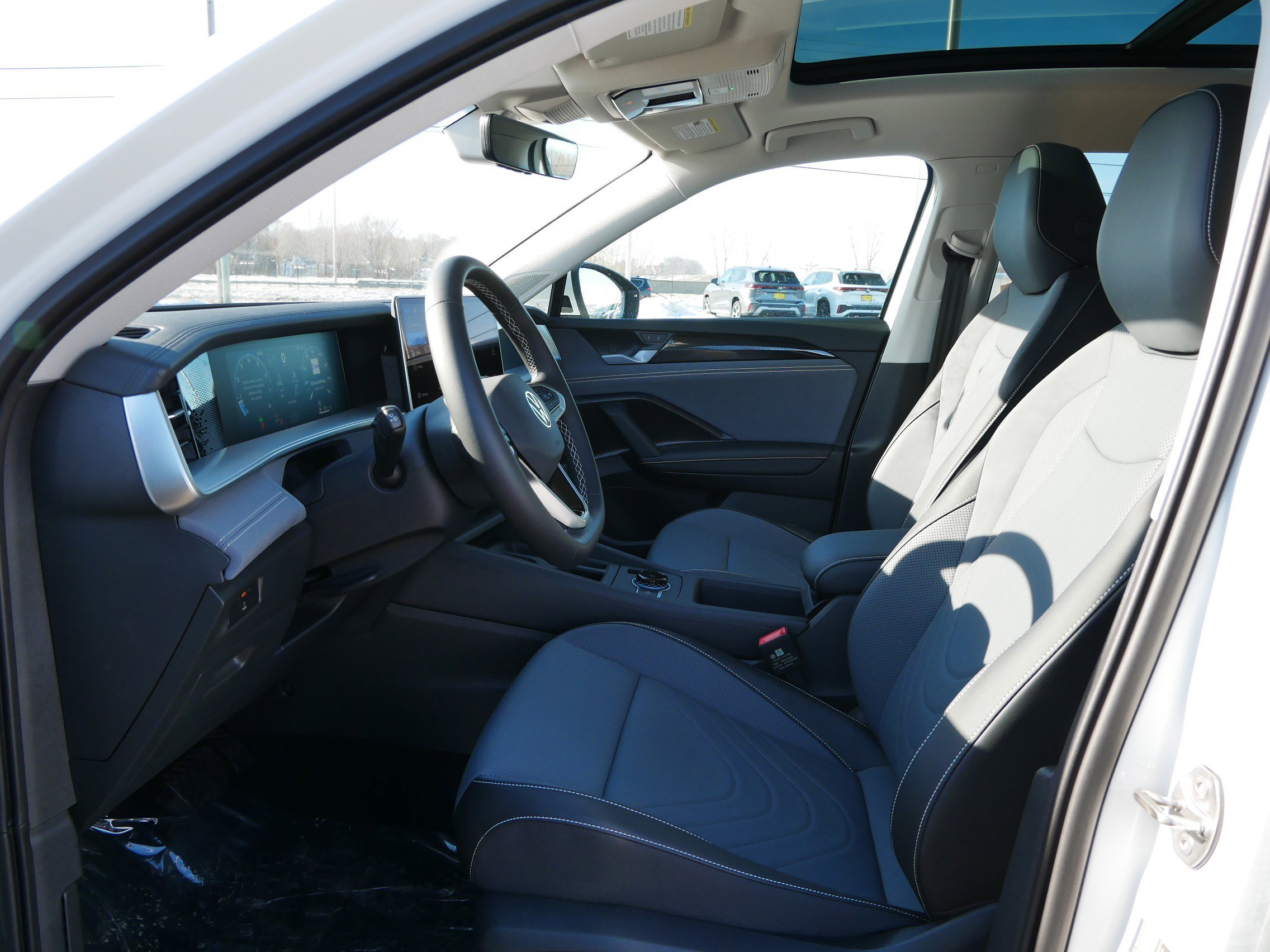 New 2026 Volkswagen Tiguan SE image 5