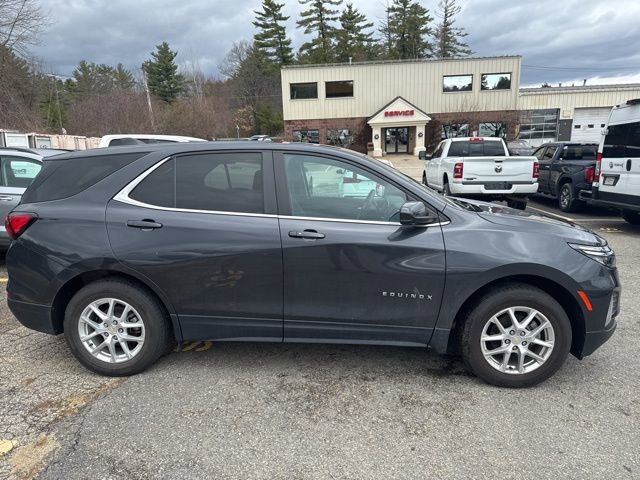 Used 2022 Chevrolet Equinox LT image 2