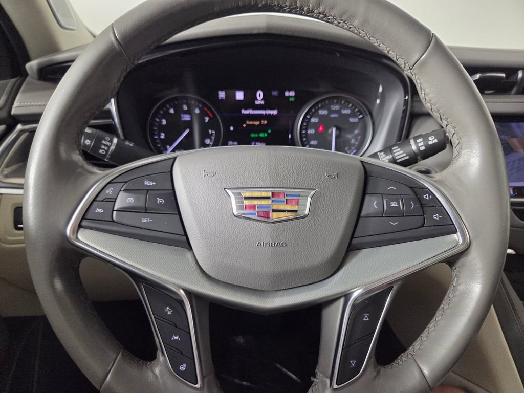 Used 2023 Cadillac XT5 Premium Luxury w/ Technology Package AWD/4WD image 16