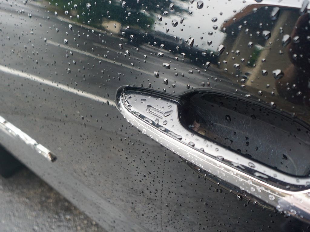 Used 2020 Toyota Tacoma Limited image 10