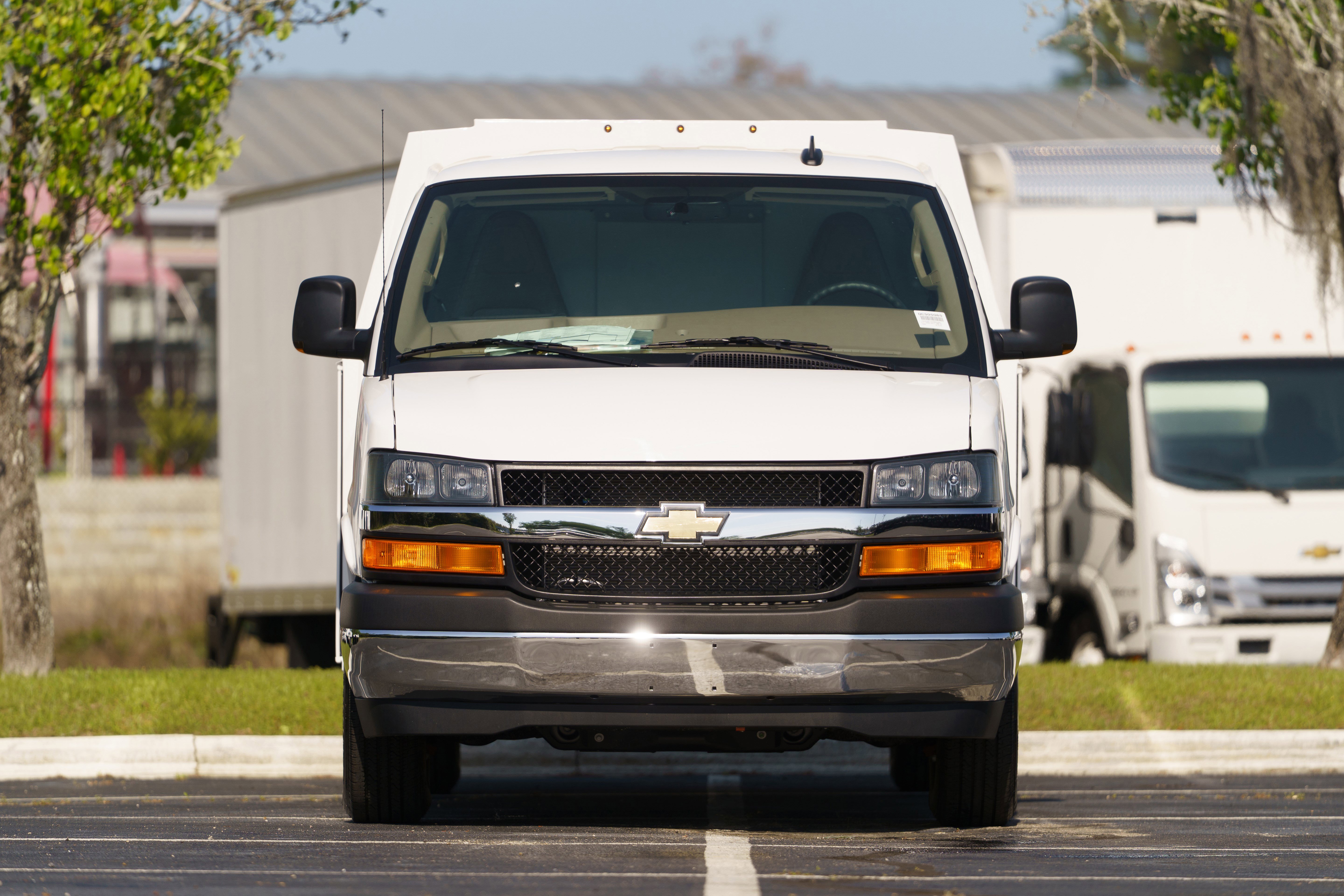 New 2025 Chevrolet Express 3500 w/ Power Convenience Package RWD image 33