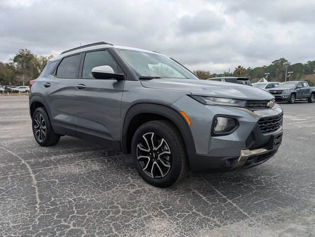 Used 2021 Chevrolet TrailBlazer ACTIV w/ Convenience Package image 2