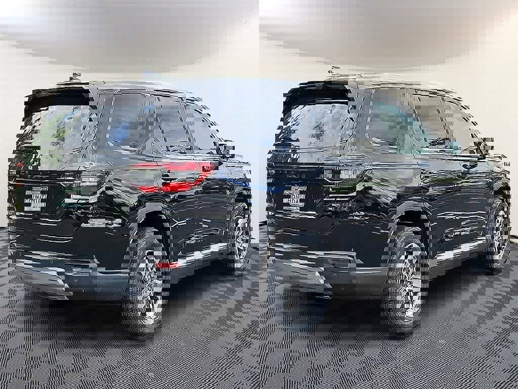 New 2025 Honda Pilot EX-L image 3