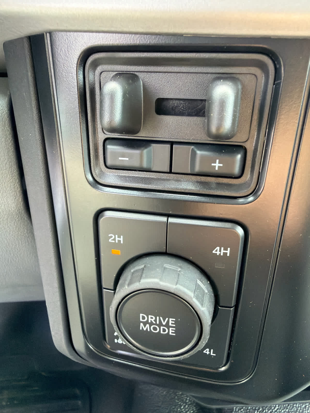 New 2025 Ford F250 XL w/ FX4 Off-Road Package AWD/4WD image 24